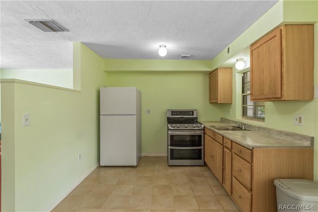 101 S Tyler Street, Beverly Hills, FL 34465