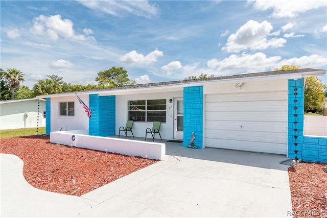 101 S Tyler Street, Beverly Hills, FL 34465
