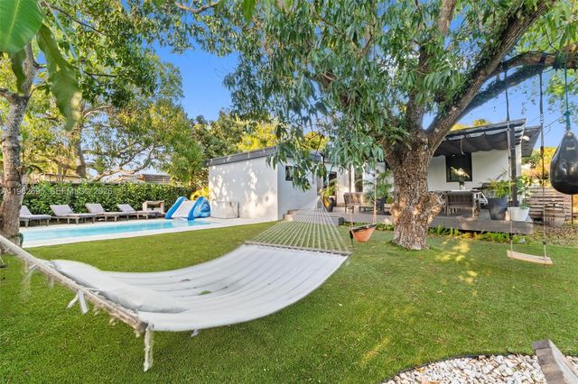 13900 NE 16th Ct, North Miami, FL 33181