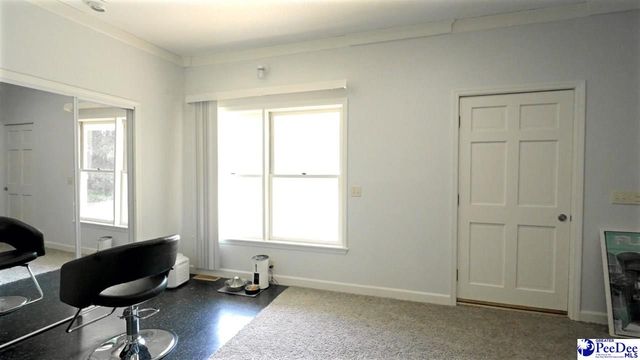307 W College Ave, Hartsville, SC 29550
