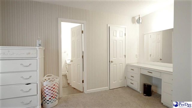307 W College Ave, Hartsville, SC 29550