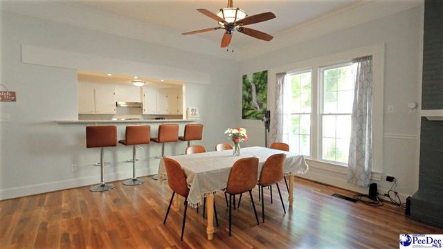 307 W College Ave, Hartsville, SC 29550