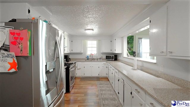 307 W College Ave, Hartsville, SC 29550