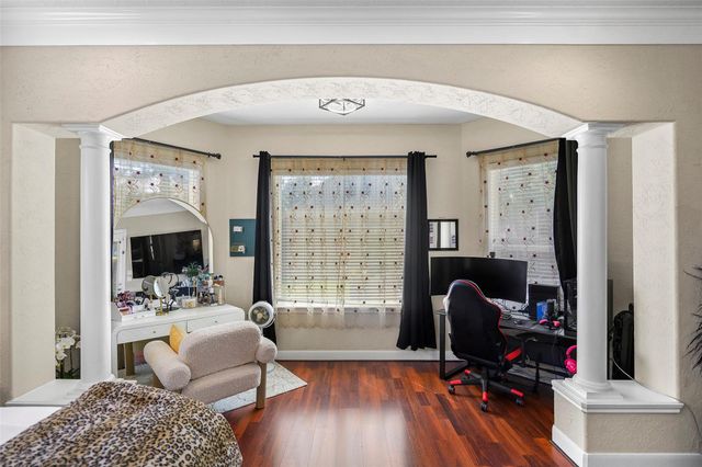 10934 Keystone Fairway Drive, Houston, TX 77095