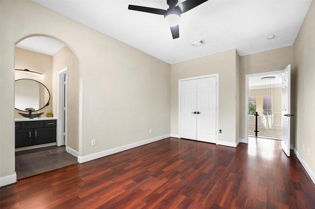 10934 Keystone Fairway Drive, Houston, TX 77095