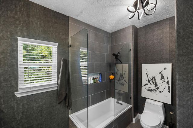 10934 Keystone Fairway Drive, Houston, TX 77095
