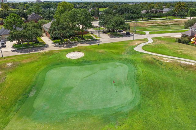 10934 Keystone Fairway Drive, Houston, TX 77095