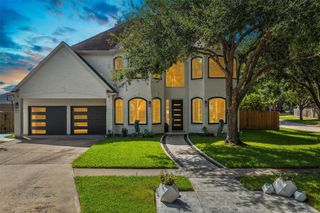 10934 Keystone Fairway Drive, Houston, TX 77095