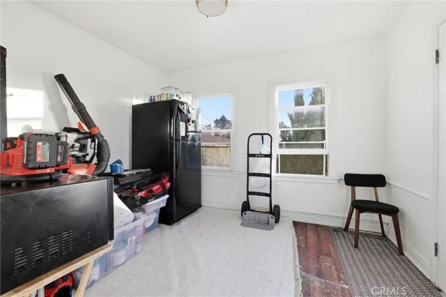 4916 W 12th, Los Angeles, CA 90019