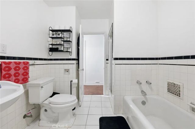 4916 W 12th, Los Angeles, CA 90019