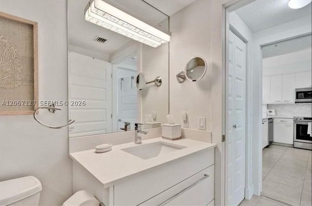 18100 N Bay Rd 508, Sunny Isles Beach, FL 33160