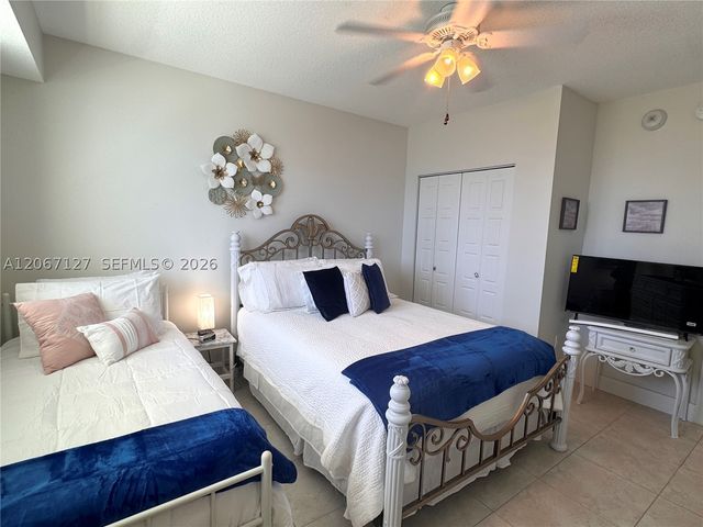 18100 N Bay Rd 508, Sunny Isles Beach, FL 33160
