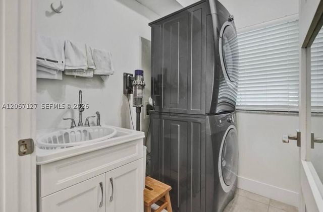 18100 N Bay Rd 508, Sunny Isles Beach, FL 33160