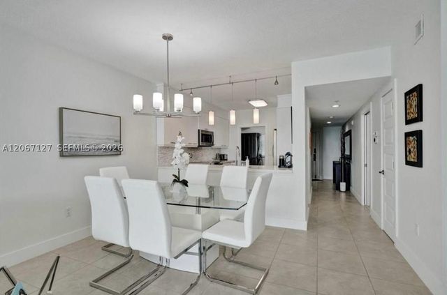 18100 N Bay Rd 508, Sunny Isles Beach, FL 33160