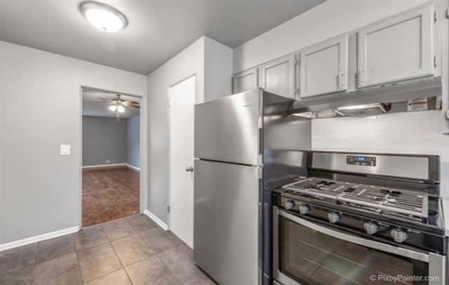 7439 N Winchester Avenue 201, Chicago, IL 60626