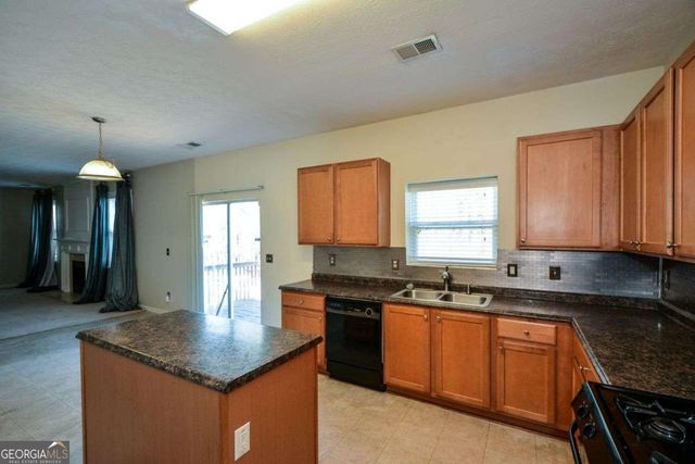 6032 Riveroak Terrace, Atlanta, GA 30349