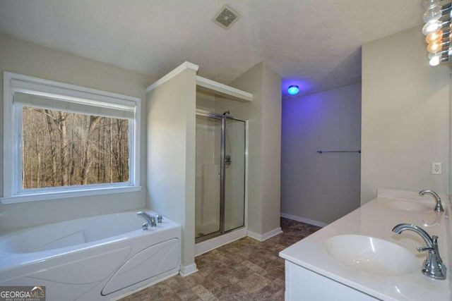 6032 Riveroak Terrace, Atlanta, GA 30349