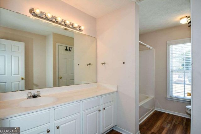 6032 Riveroak Terrace, Atlanta, GA 30349