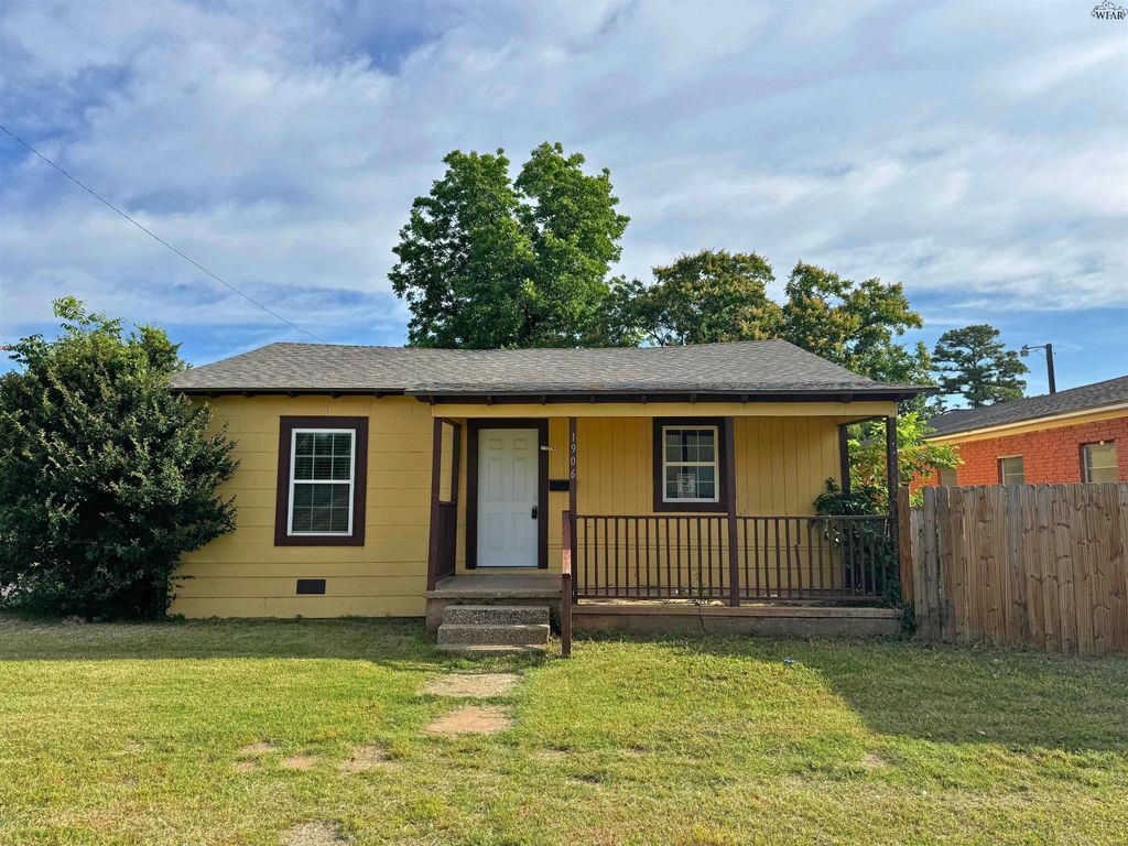 1906 8TH STREET, Wichita Falls, TX 76301