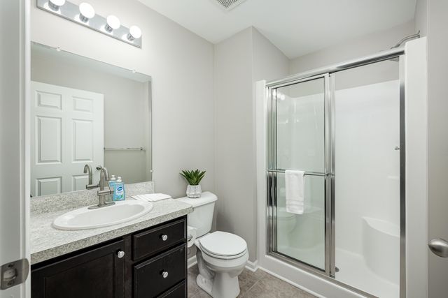 1062 W Summerfield Glen Circle 70, Scio Twp, MI 48103