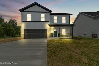 9300 River Trail Dr, Louisville, KY 40229