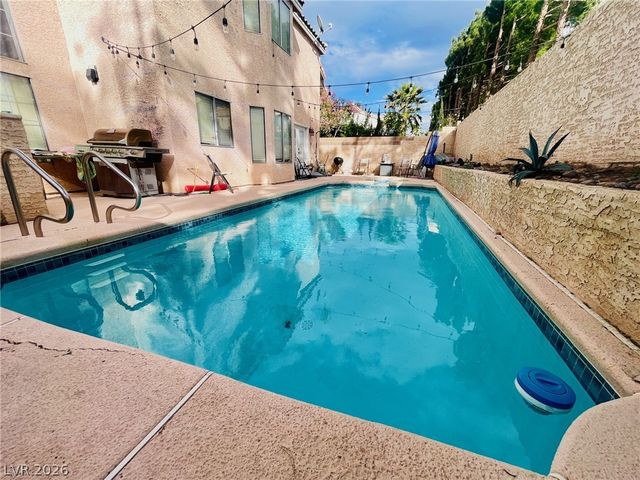 714 Rusty Spur Drive, Henderson, NV 89014