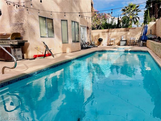 714 Rusty Spur Drive, Henderson, NV 89014