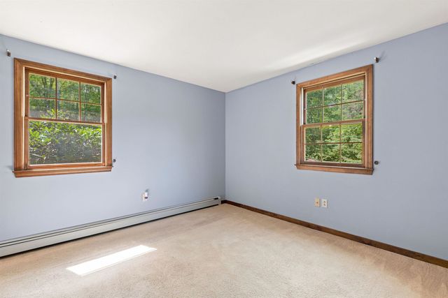 8 Bean Hill Road, Belmont, NH 03220