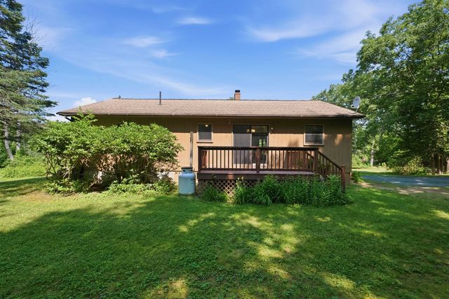 8 Bean Hill Road, Belmont, NH 03220