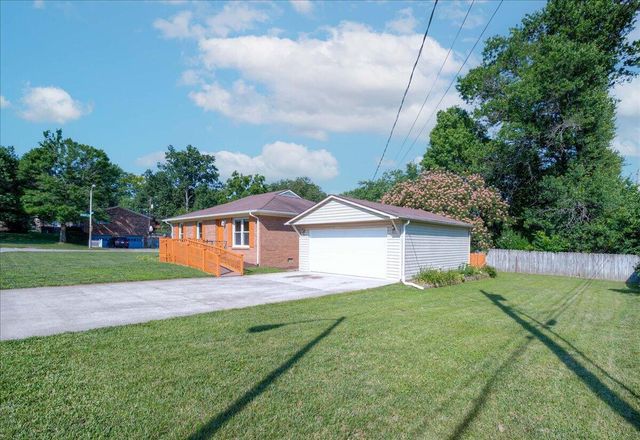 3869 Lee Adams Lane, Lexington, KY 40514