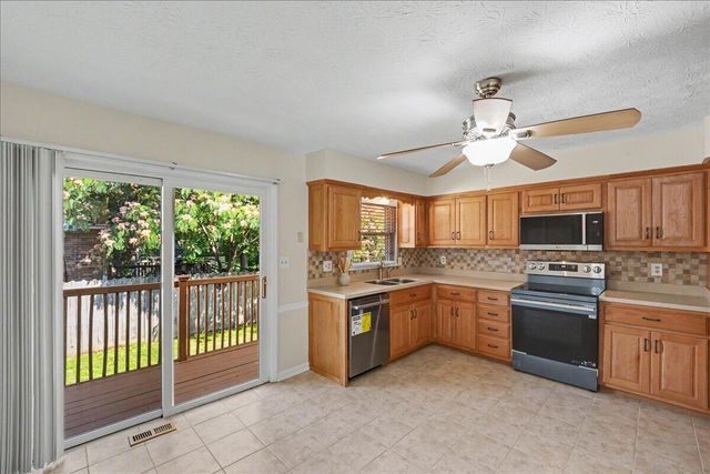 3869 Lee Adams Lane, Lexington, KY 40514