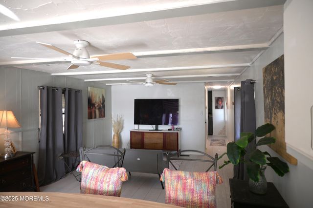 1881 Route 37 353, Toms River, NJ 08757