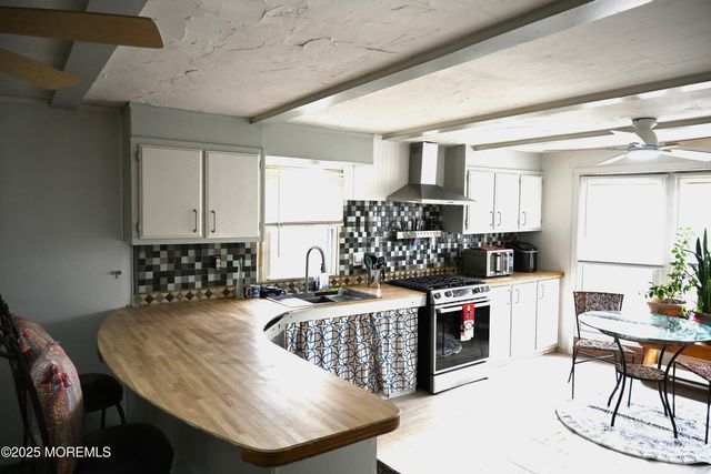 1881 Route 37 353, Toms River, NJ 08757