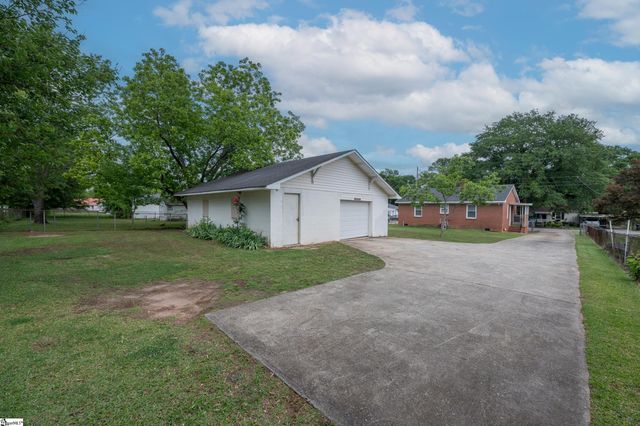 109 Clemson Avenue, Greenville, SC 29611