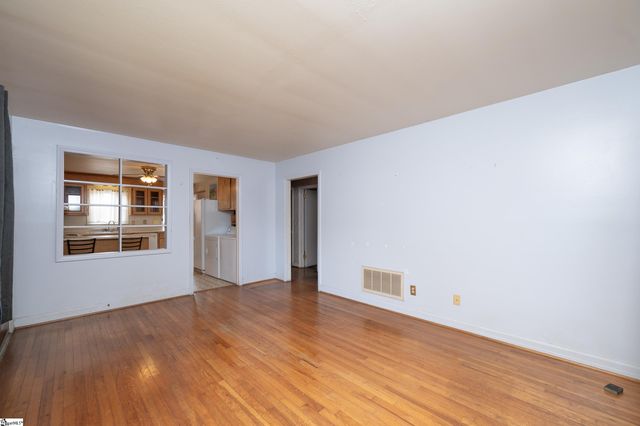 109 Clemson Avenue, Greenville, SC 29611