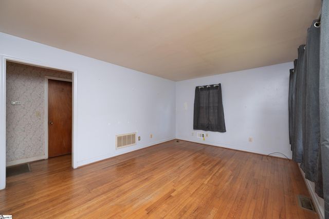 109 Clemson Avenue, Greenville, SC 29611
