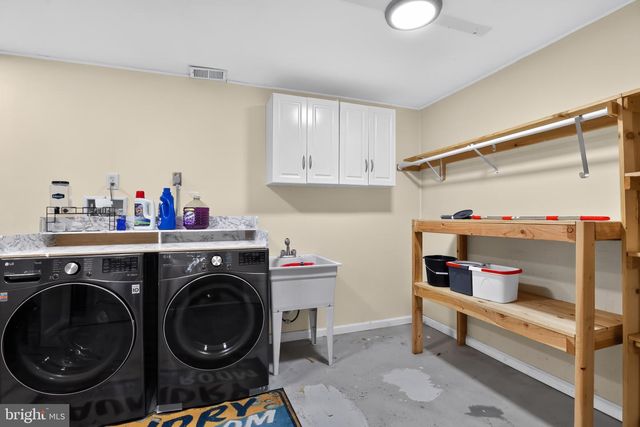 18324 NOB HILL DR, Triangle, VA 22172