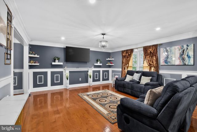 18324 NOB HILL DR, Triangle, VA 22172