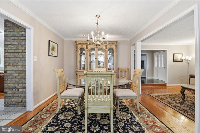 11668 GILMAN LN, Herndon, VA 20170