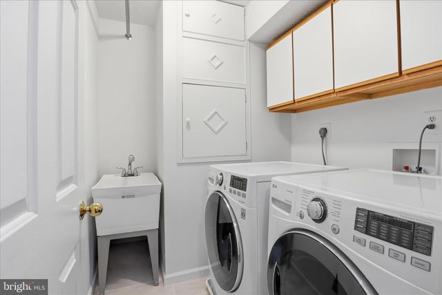 11668 GILMAN LN, Herndon, VA 20170