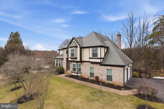 11668 GILMAN LN, Herndon, VA 20170