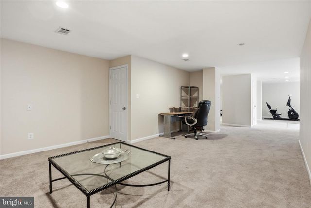 11668 GILMAN LN, Herndon, VA 20170