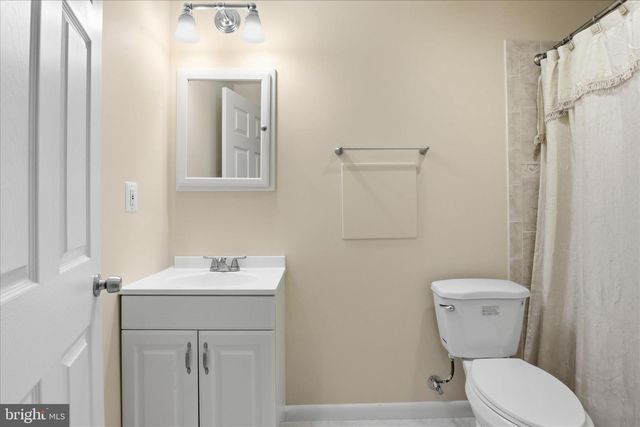 11668 GILMAN LN, Herndon, VA 20170