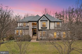 11668 GILMAN LN, Herndon, VA 20170