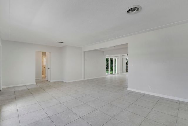 2620 NE 25th Street, Lighthouse Point, FL 33064