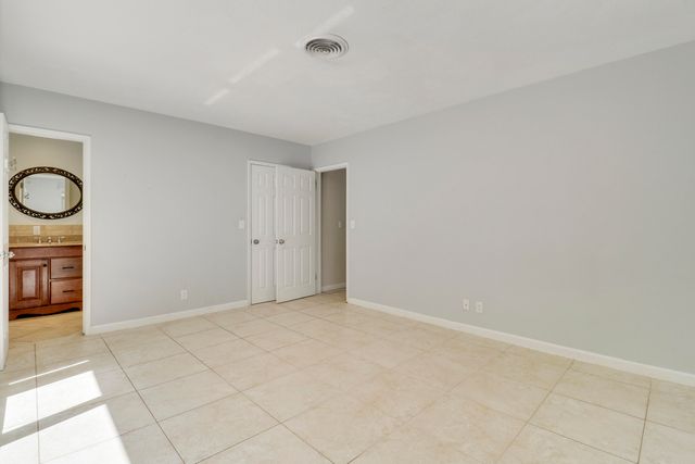 2620 NE 25th Street, Lighthouse Point, FL 33064