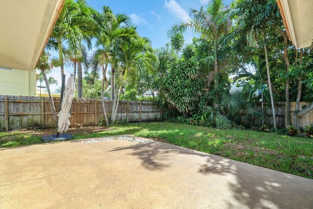 2620 NE 25th Street, Lighthouse Point, FL 33064
