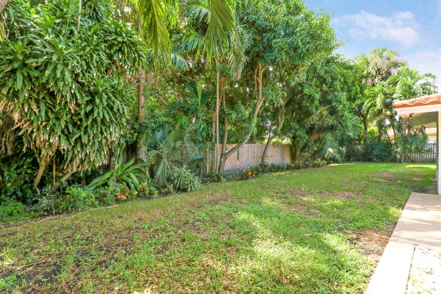 2620 NE 25th Street, Lighthouse Point, FL 33064