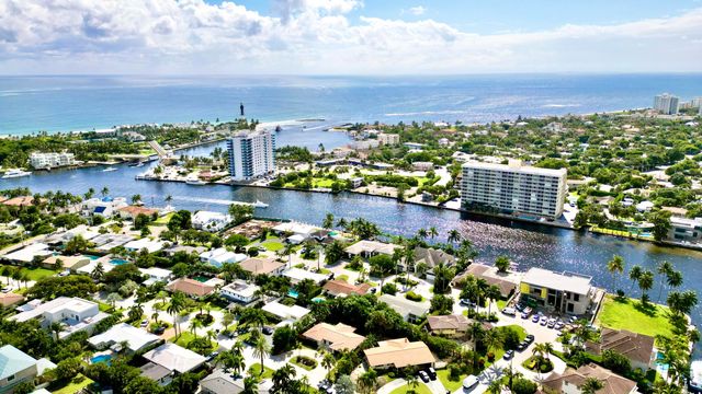2620 NE 25th Street, Lighthouse Point, FL 33064