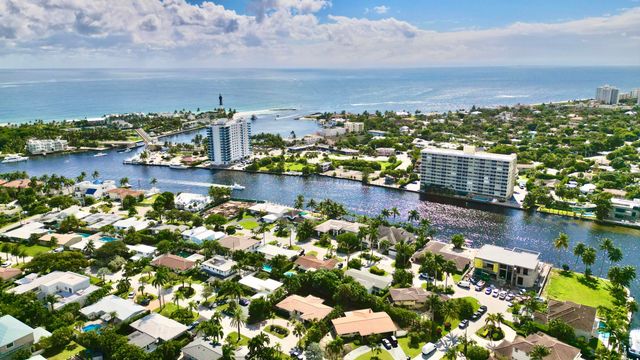 2620 NE 25th Street, Lighthouse Point, FL 33064
